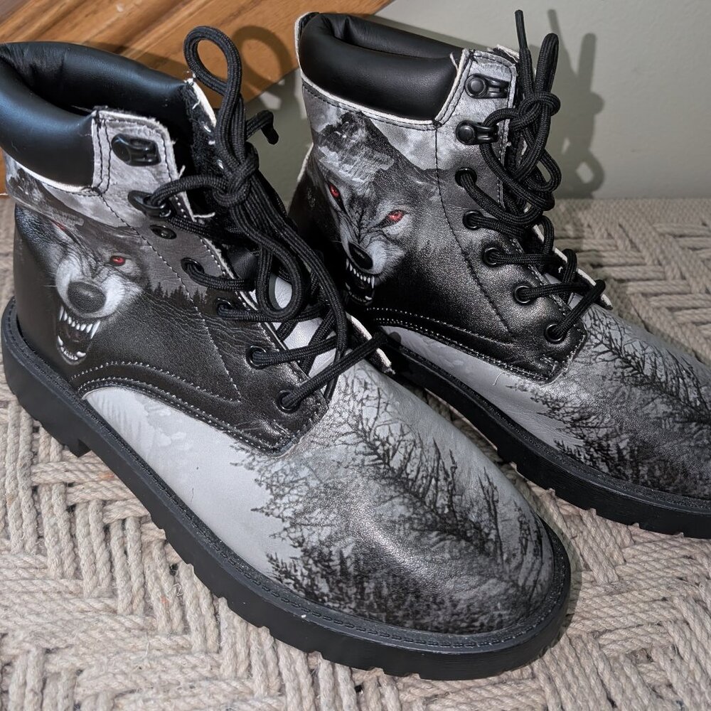 NEW Unisex Adult Spiritual Wolf Boots Womens Sz 9 / Mens 7 - Picture 5 of 5